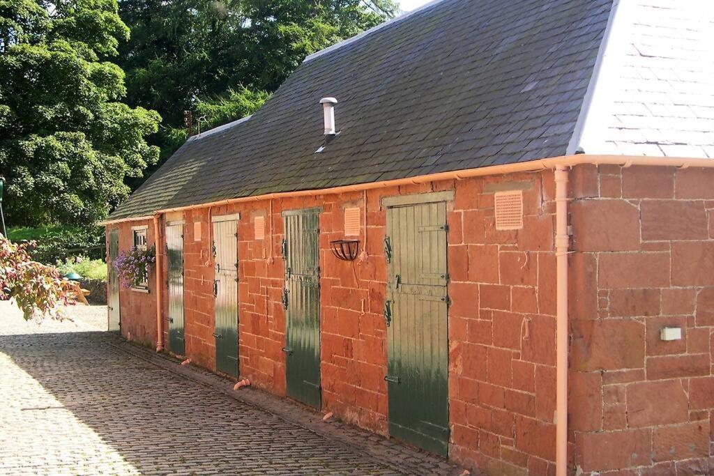 Harleyburn Cottages - Stables And Saddlery 멜로스 외부 사진